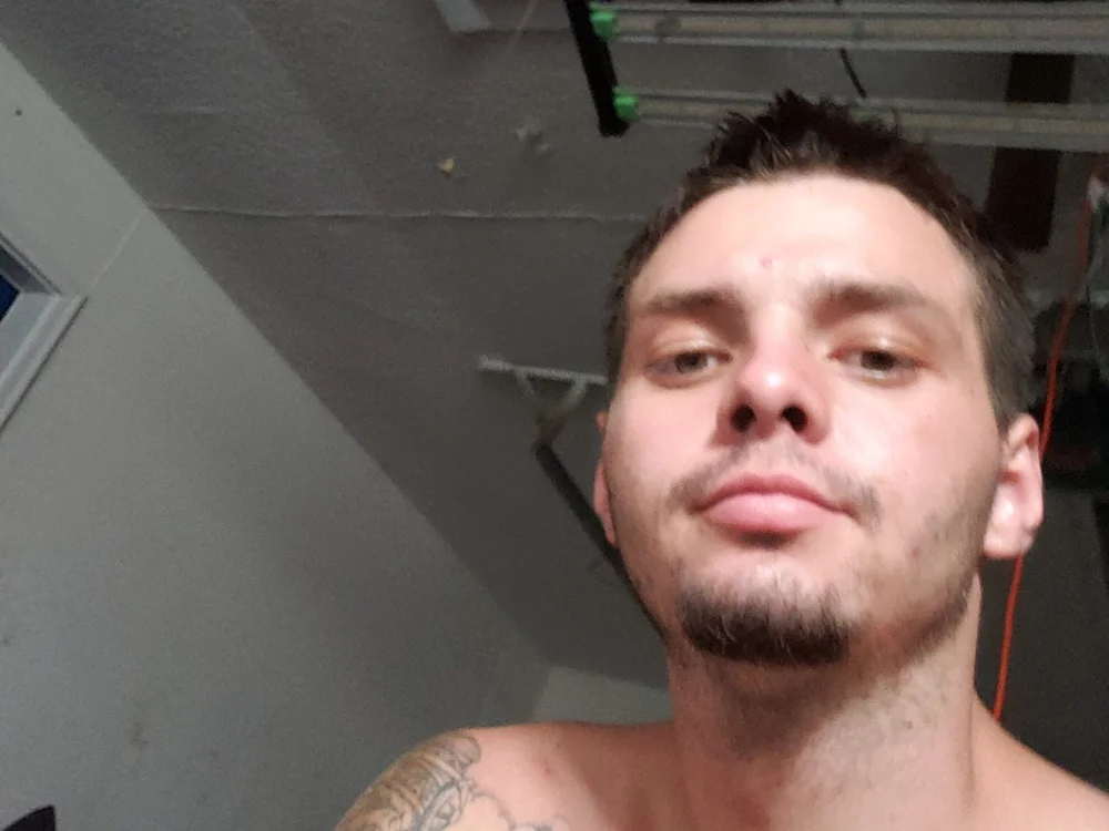 799drdddK's Offline Chat Room