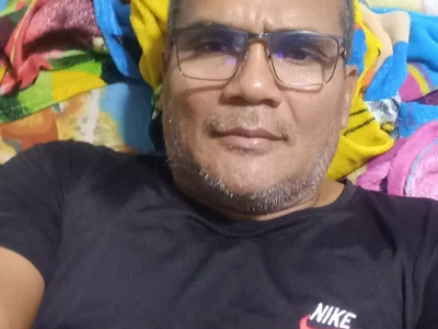 Elio76 Male Mobile Cam Striptease