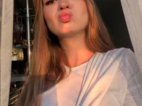 LaurieGutierrez's Live XXX Chat