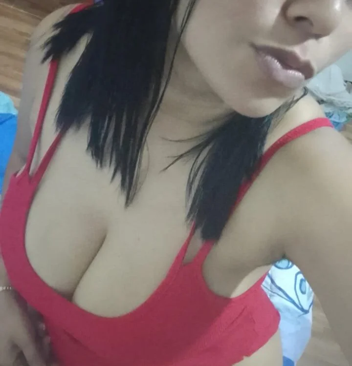 yesi-nursehot's Offline XXX Chat