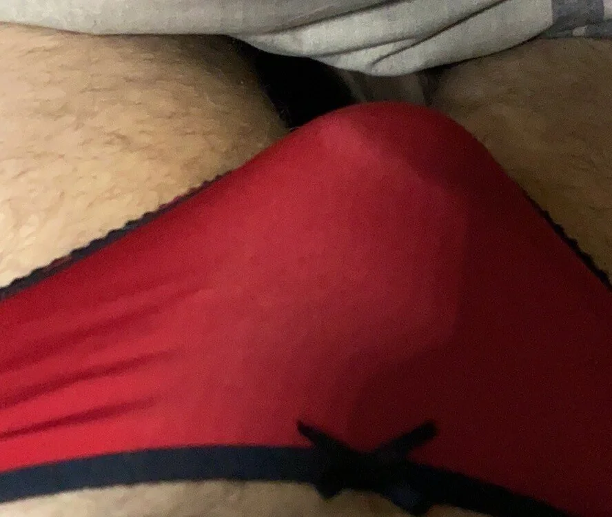 SuffolkPantyBoy's cam snapshot