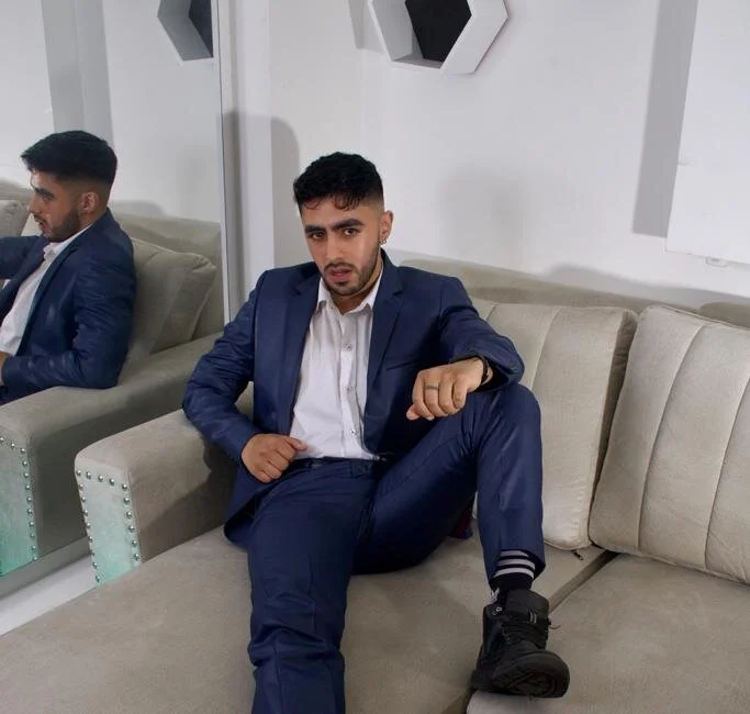 ItsMeEros offline XXX-chat