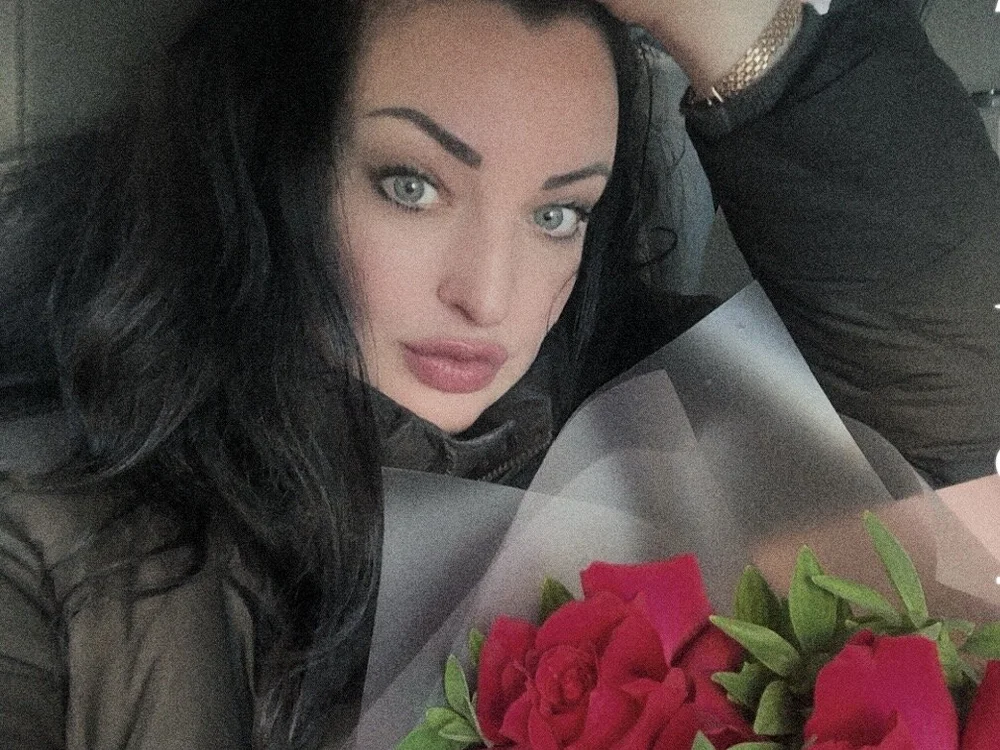 ValerieOwens Obrolan XXX Offline