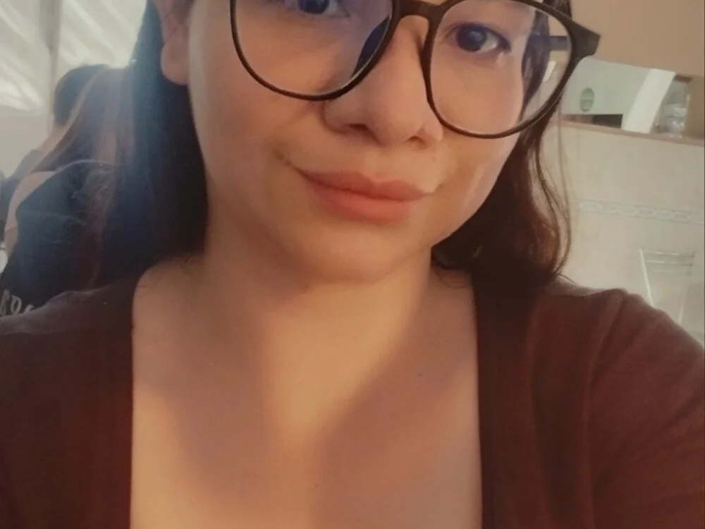 samantha_panen Offline XXX chat