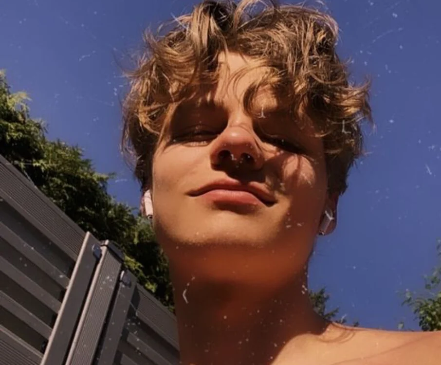 alixbg33 离线XXX聊天