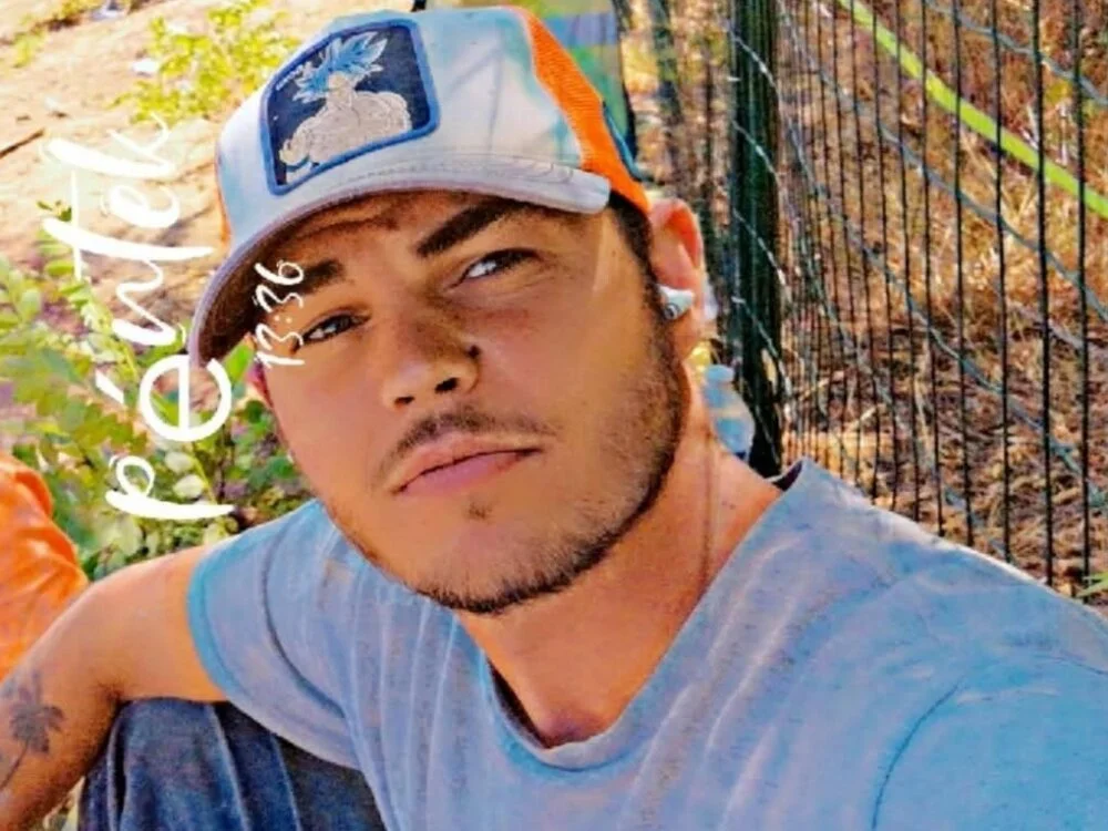 Chatroom XXX hors ligne de Alexszader36