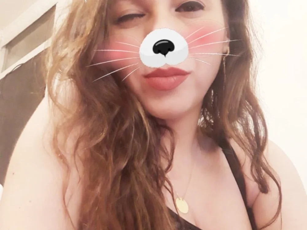 MissEllan Offline XXX chat