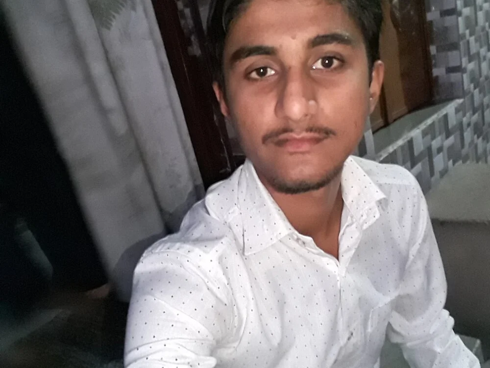 Calio__teen: συνομιλία ΧΧΧ εκτός σύνδεσης