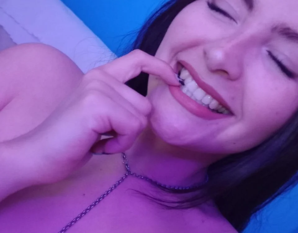 Smoky_White: συνομιλία ΧΧΧ εκτός σύνδεσης