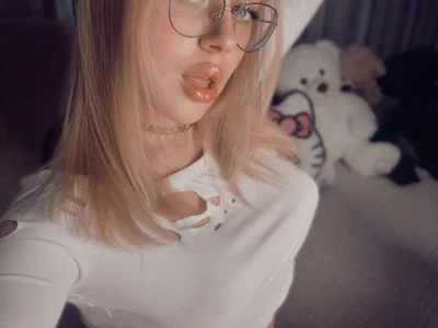 CeaneLino on StripChat