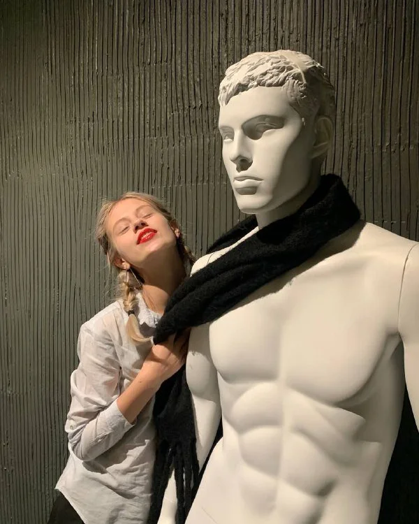 ห้องแชทออฟไลน์ของ AnnaJohnsonn
