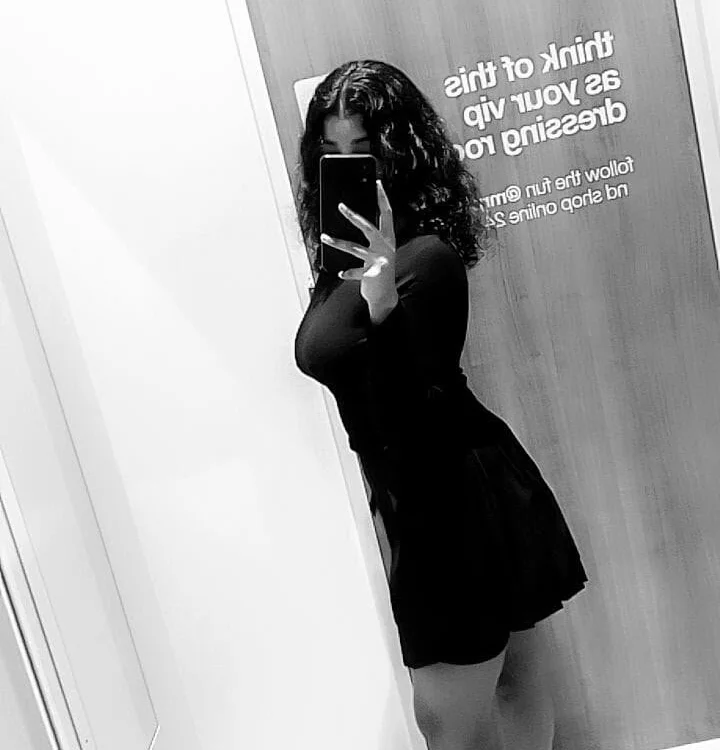 miss_ellaaaa 离线XXX聊天