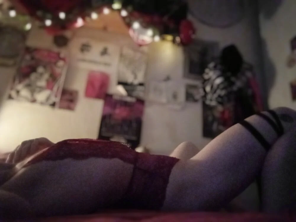 Charlotte-petite অফলাইন XXX চ্যাট