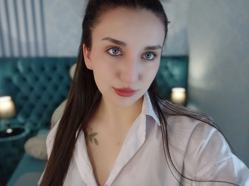 -bluebell-'s Offline XXX Chat