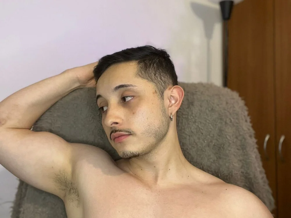 DavidStebanxx offline chatrum