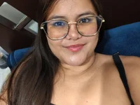 Arabellahoney's Offline Chat Room