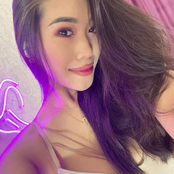 akura011: онлайн-секс-чат