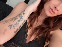 MILFBabeDemi_x's Offline Chat Room