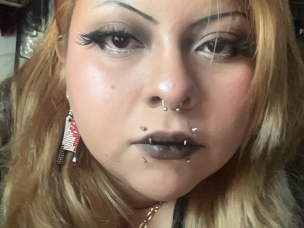 Worship_Mar's Offline XXX Chat