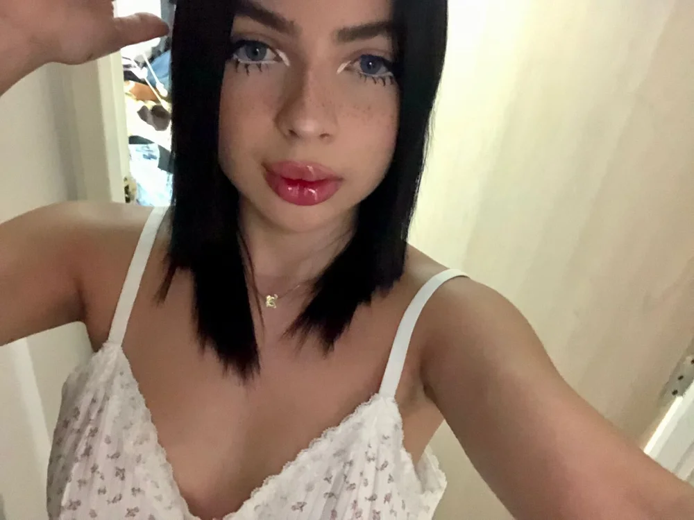 EffyLowieのオフラインXXXチャット