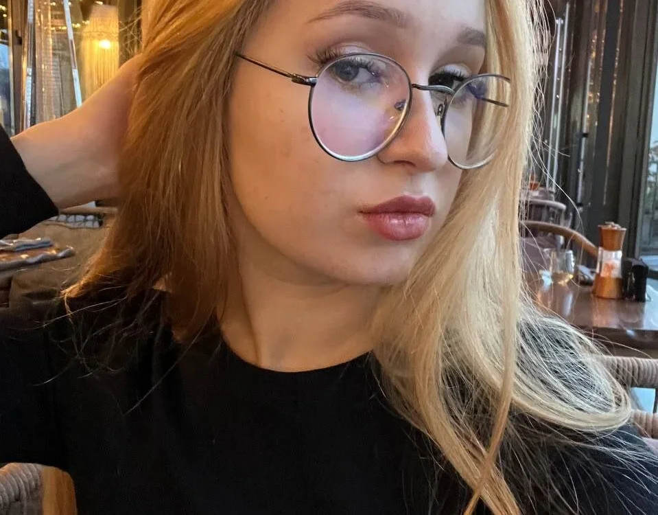 SallyDeniken Adlı Modelin Çevrimdışı XXX Sohbeti