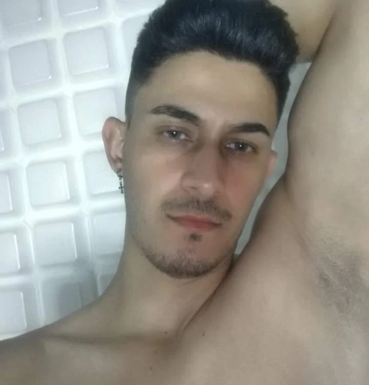 StriperBoyy's Offline Chat Room