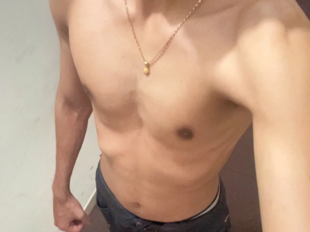 دردشة AlwaysHornyGuyHere الجنسية دون اتصال