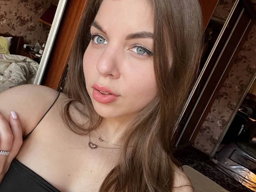 lilyBronks89 offline chatrum