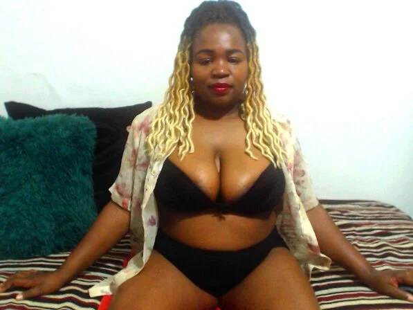 Chatroom XXX hors ligne de DollyPerryXX