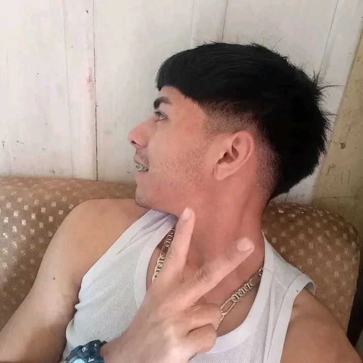 SEBASTHIAN 離線 XXX 聊天