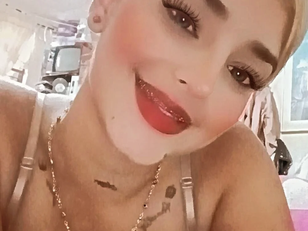 emma_rosse18 offline chatrum