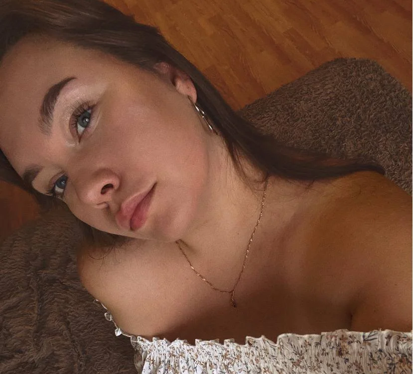 Aura_boobss' Offline XXX Chat