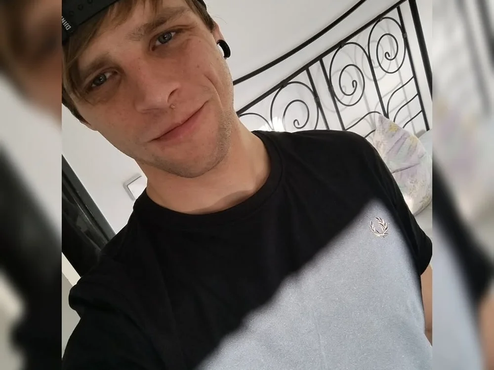 TheSunnyBoy96 offline chatrum