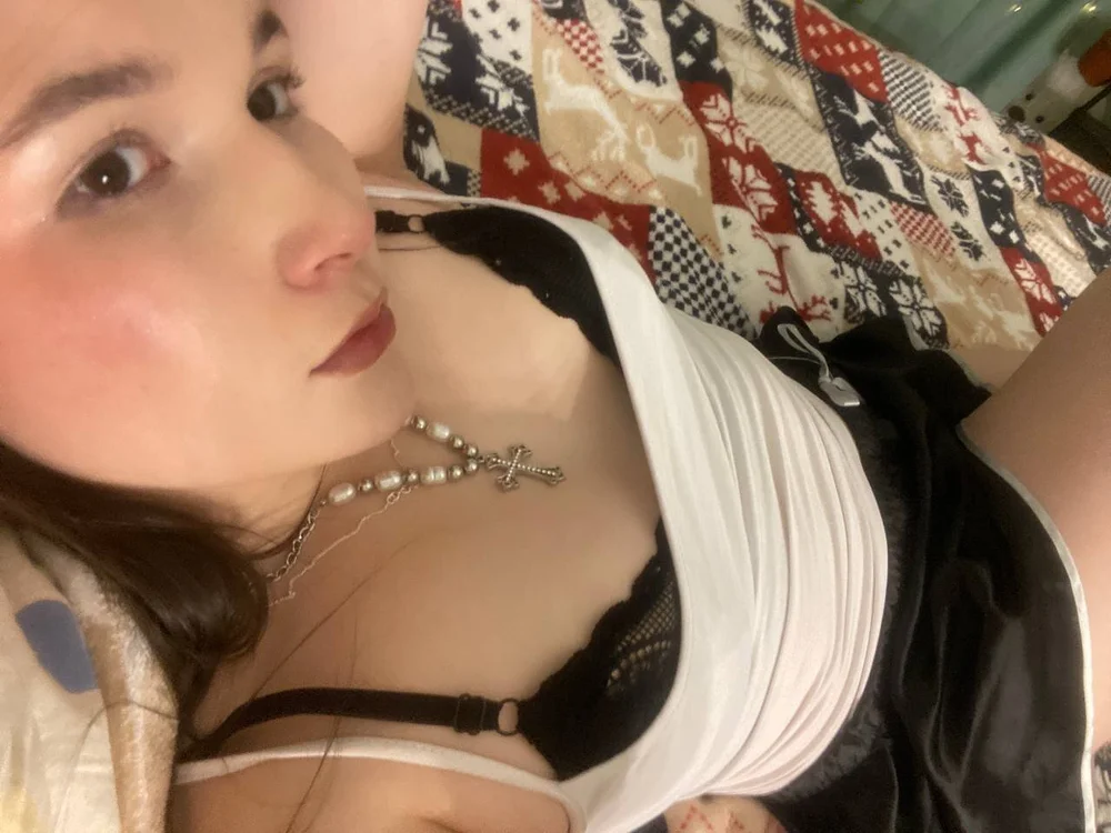 Mila_Vitson's Offline Chat Room