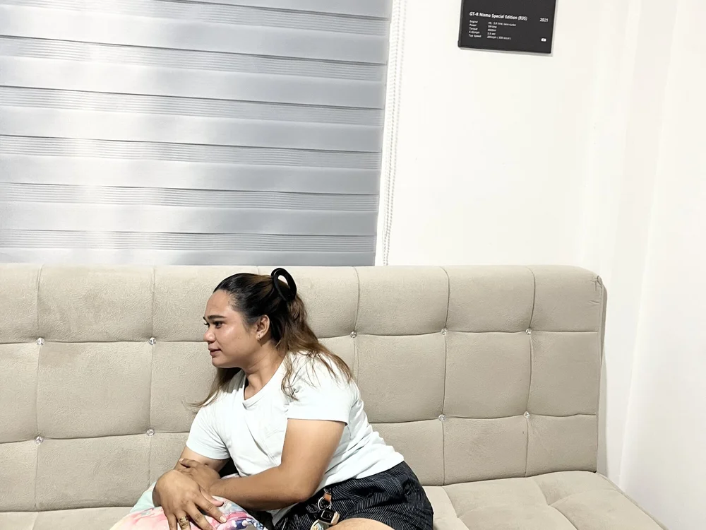 Athena_rose's Offline Chat Room