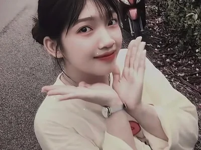 Helen_ private show