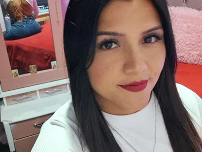 Laura-hotdirty profile