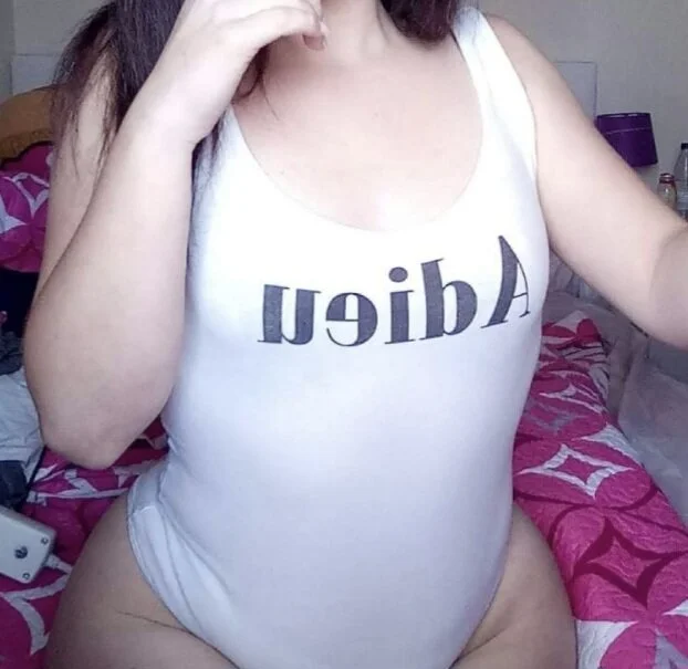 Enparejaa's Offline XXX Chat