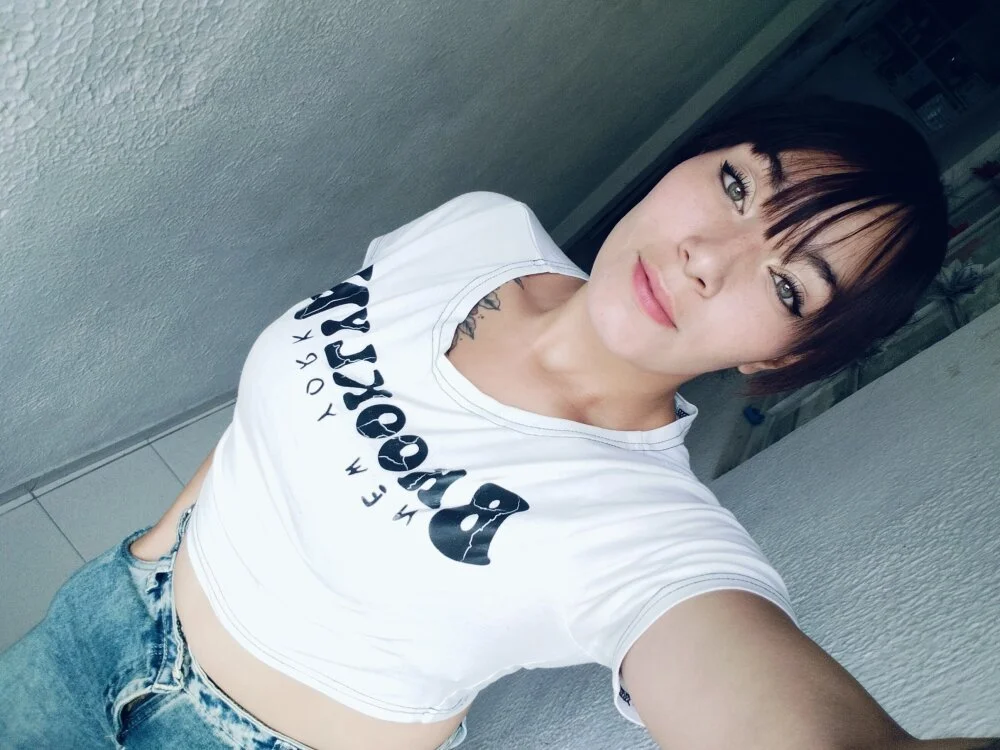 Amberyx Chat XXX offline