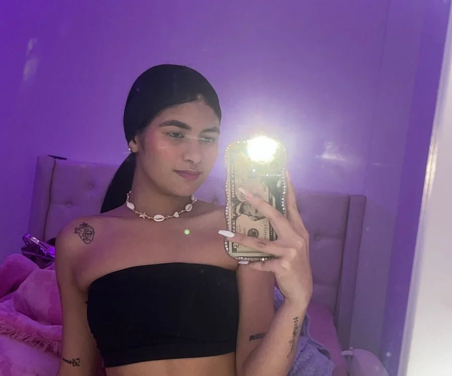 Mia_Delux_Sex's Offline XXX Chat