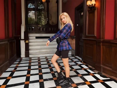 Masha_Titova555q on StripChat