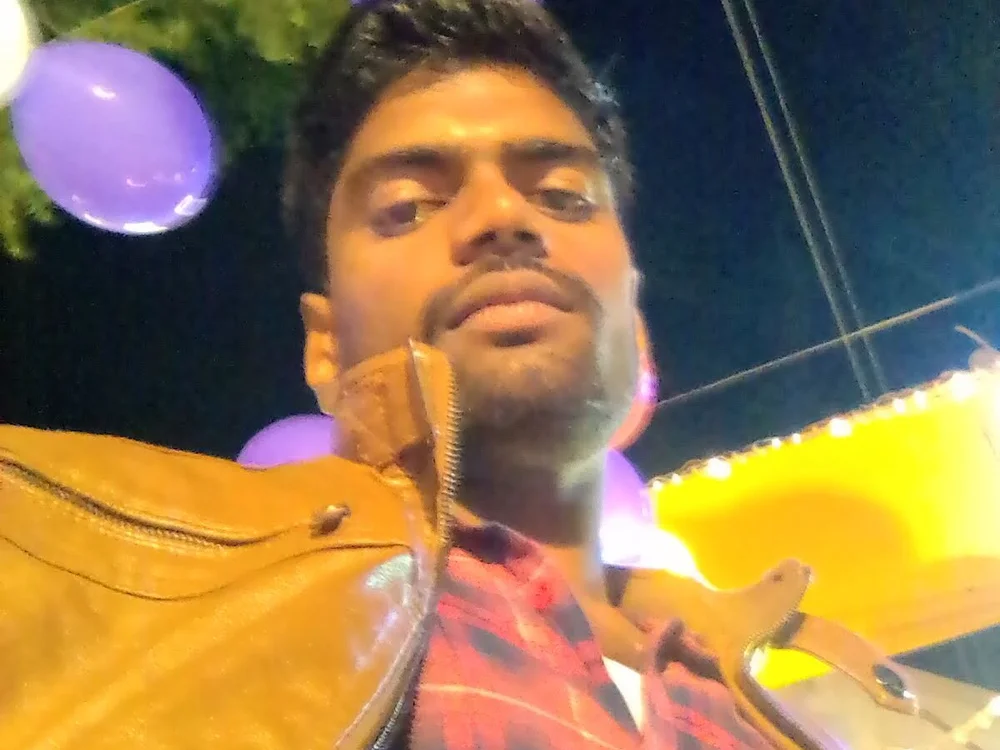 Gautam_626 offline chatrum