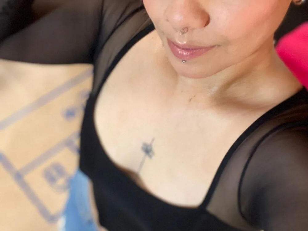 Офлайн-чат XXX alejandra_prk26