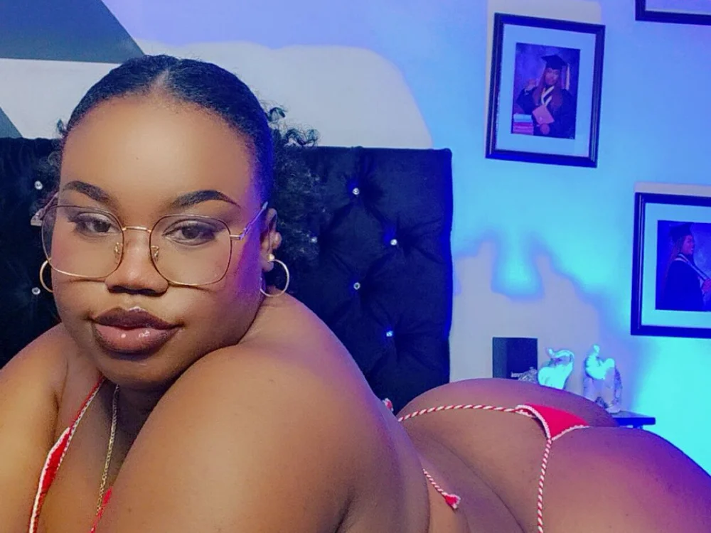 Jenniferwilliams Adlı Modelin Çevrimdışı Sohbet Odası