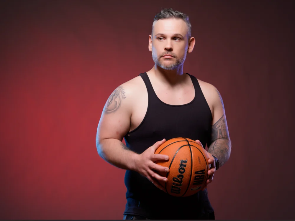 TwoFarty240 離線 XXX 聊天