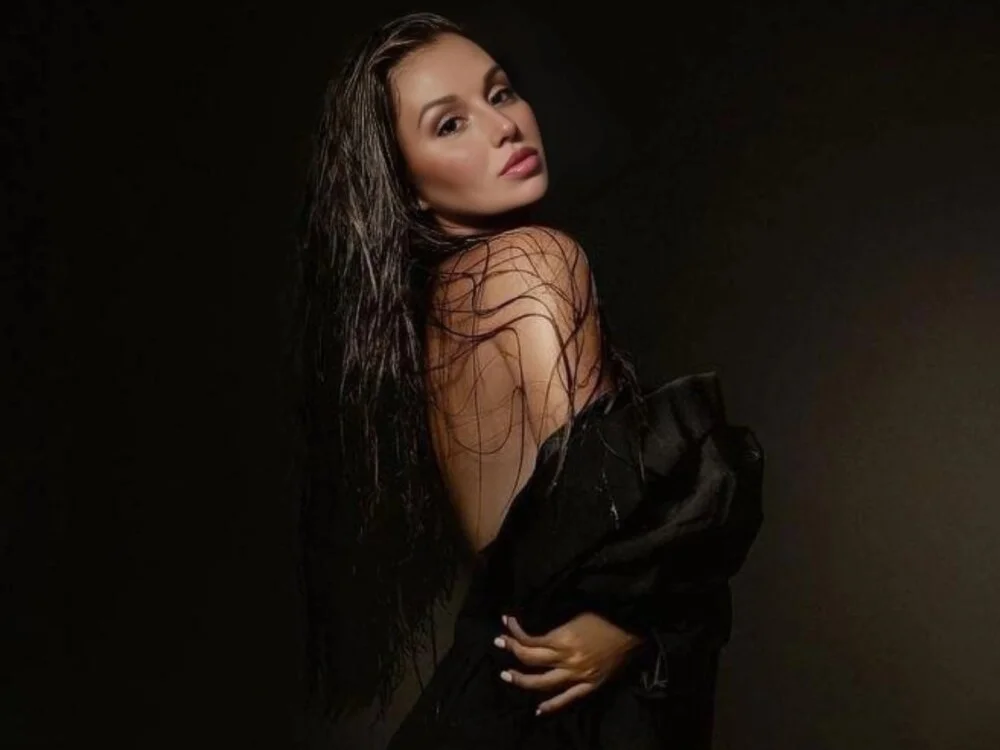 แชท XXX ออฟไลน์ของ Qinini