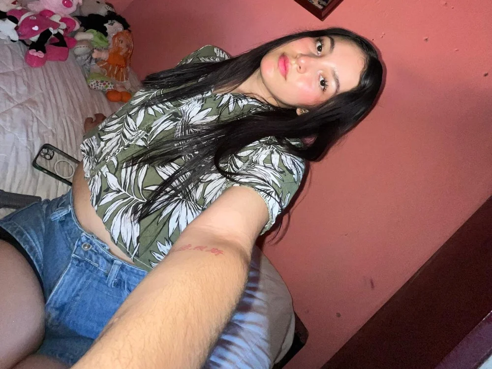 Ivon_Sweett_ offline chatrum