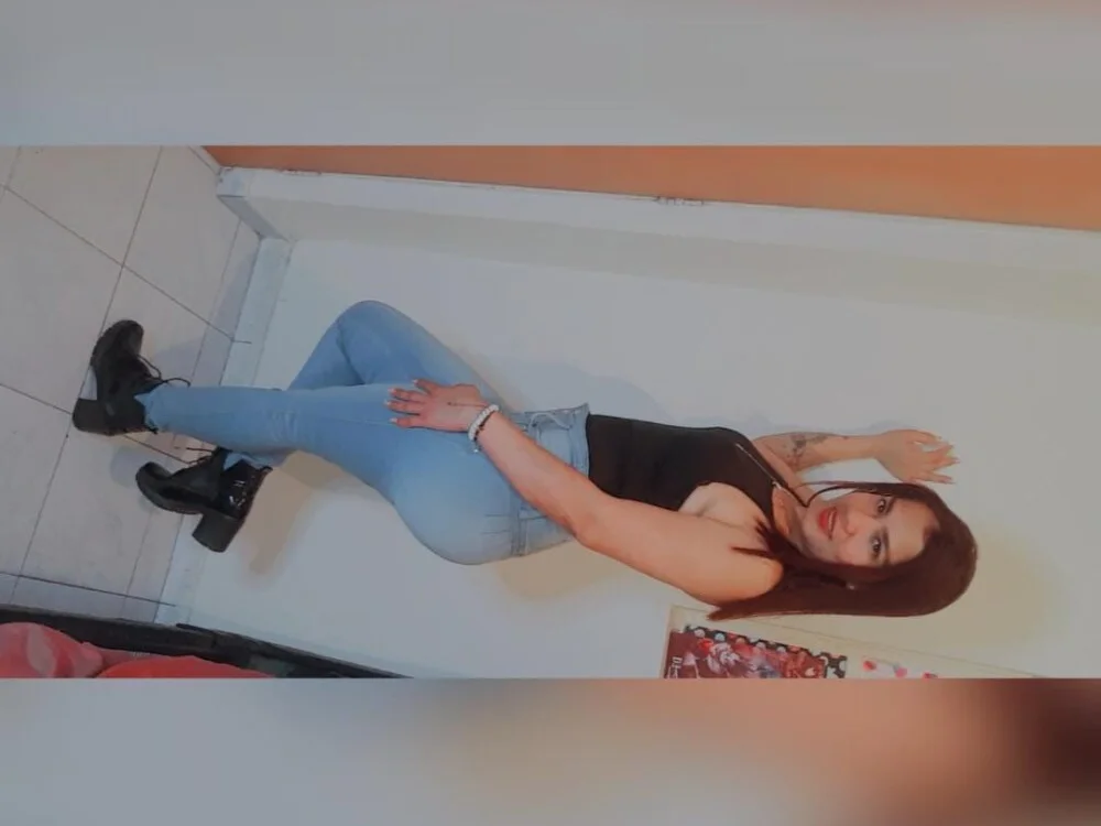 ruby-redd Chat XXX offline