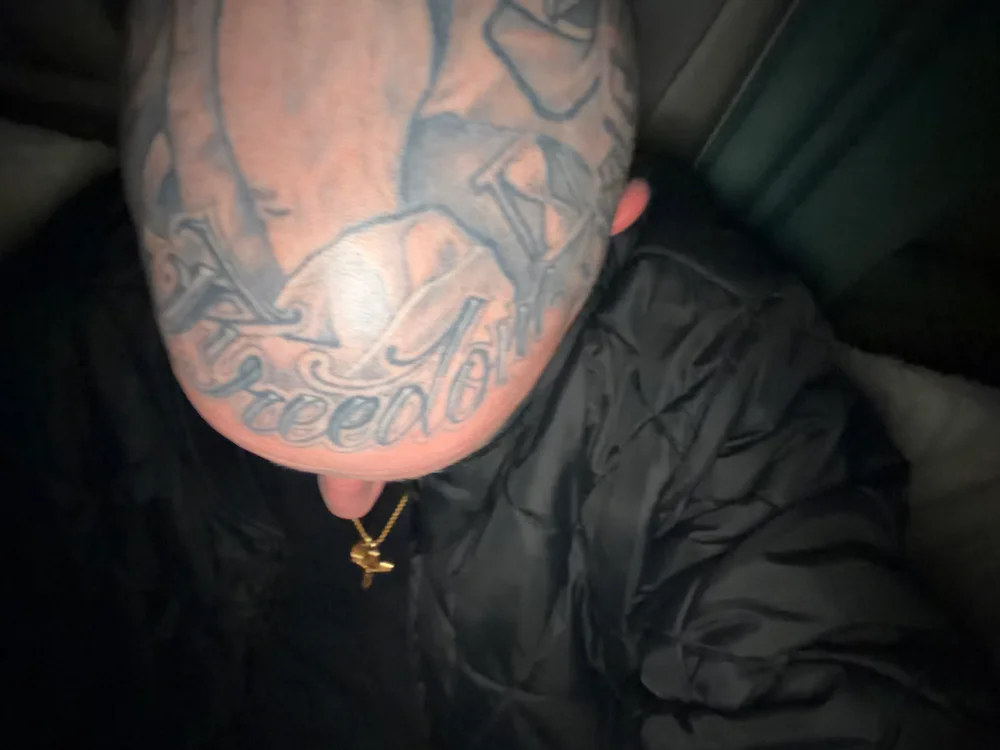 tattooed4you: офлайн-секс-чат