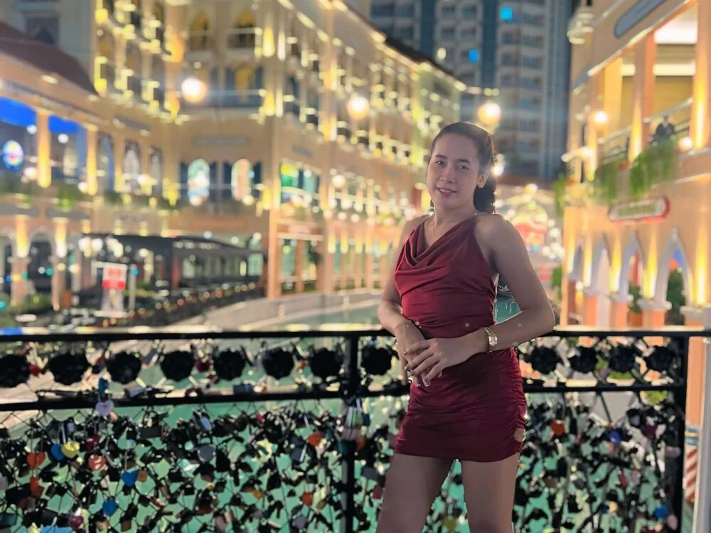 Chat XXX offline de YourDominantMistress